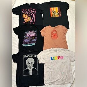 Graphic tees bundle (XL)